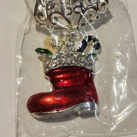 O2 Christmas bling Scarf Jewelry Santa boot enamel and Rhinestones - Picture 3 of 9